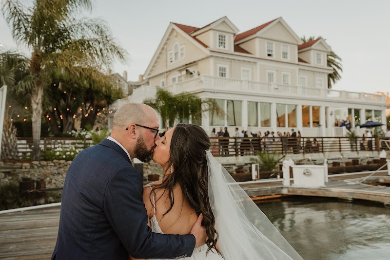 The Lighthouse at Glen Cove Marina - Event Venue in Vallejo, California
