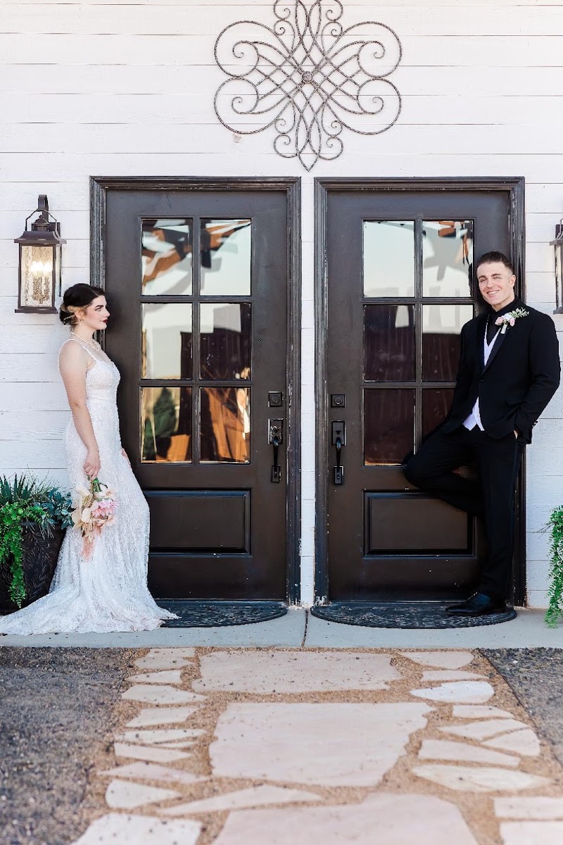 Knotting Hill Wedding and Event Venue - Event Venue in Amarillo, Texas