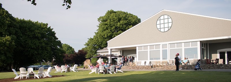 Wanumetonomy Golf & Country Club - Event Venue in Middletown, Rhode Island