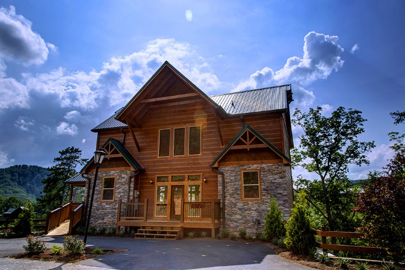 Parkside Resort - Accommodations by Parkside - Event Venue in Pigeon Forge, Tennessee
