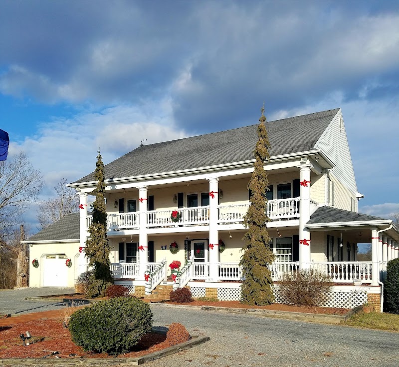 White Pines Estate Bed and Breakfast L.L.C. - Event Venue in Berkeley Springs, West Virginia