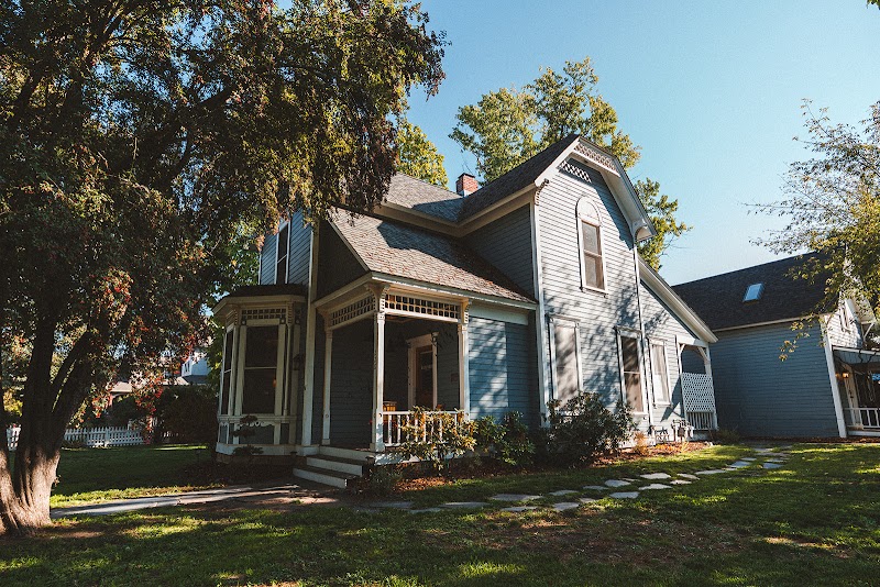 Swank House-The Matriarch Heritage House + Suites - Event Venue in Ashland, Oregon
