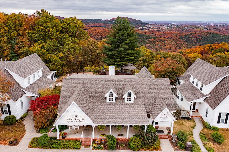 Bradford Inn - Event Venue in Branson, Missouri