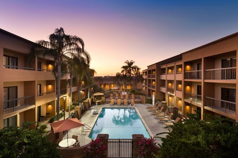 Courtyard by Marriott Fort Myers Cape Coral - Event Venue in Fort Myers, Florida