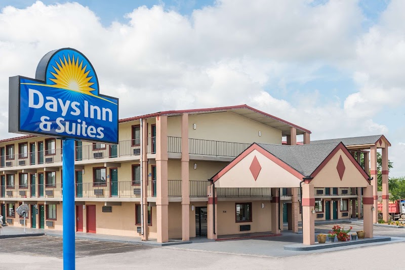 Days Inn & Suites by Wyndham Springfield on I-44 - Event Venue in Springfield, Missouri