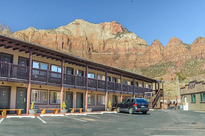 Zion Pioneer Lodge - Event Venue in Springdale, Utah