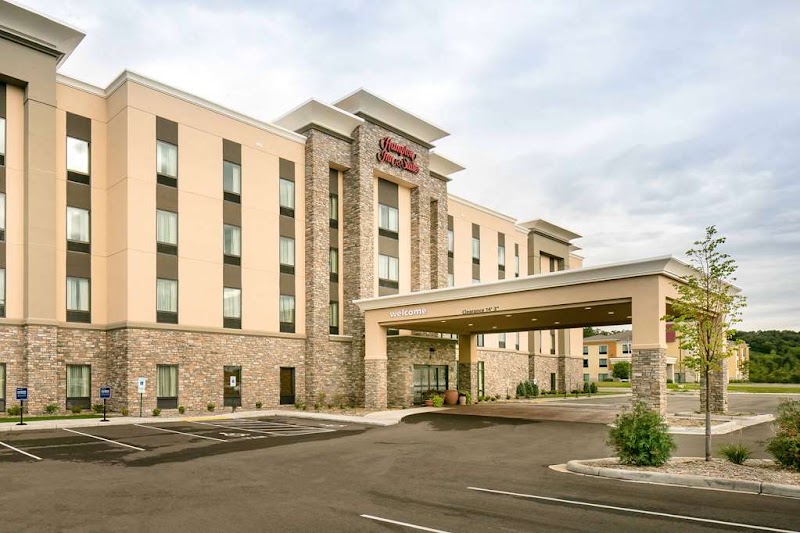 Hampton Inn & Suites Hudson - Event Venue in Hudson, Wisconsin