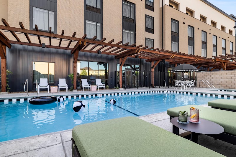 Hotel Káterina - Event Venue in Chico, California