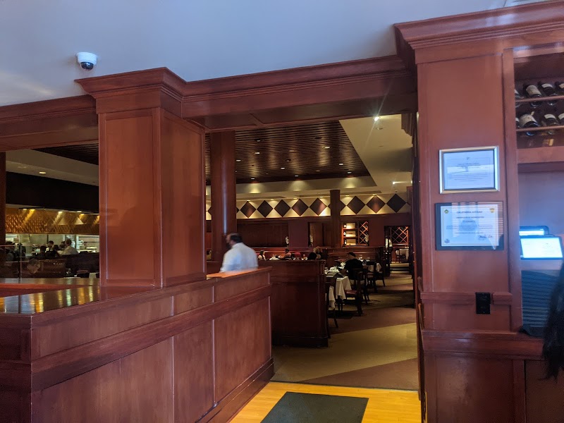 Fleming’s Prime Steakhouse & Wine Bar - Event Venue in Fresno, California