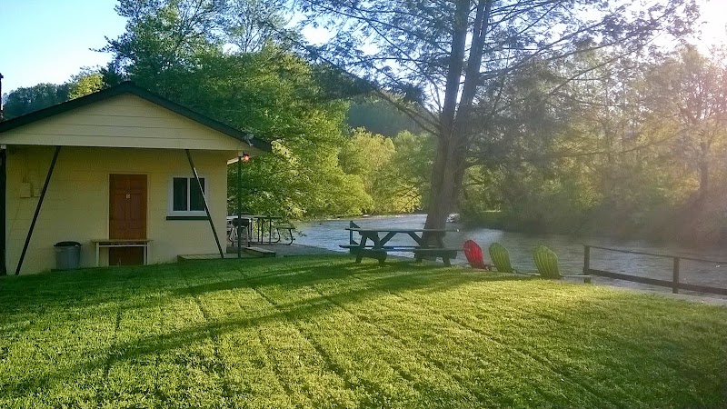 Riverbend Lodging - Event Venue in Bryson City, North Carolina