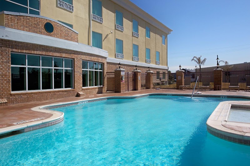 Holiday Inn Express & Suites Pearland by IHG - Event Venue in Pearland, Texas