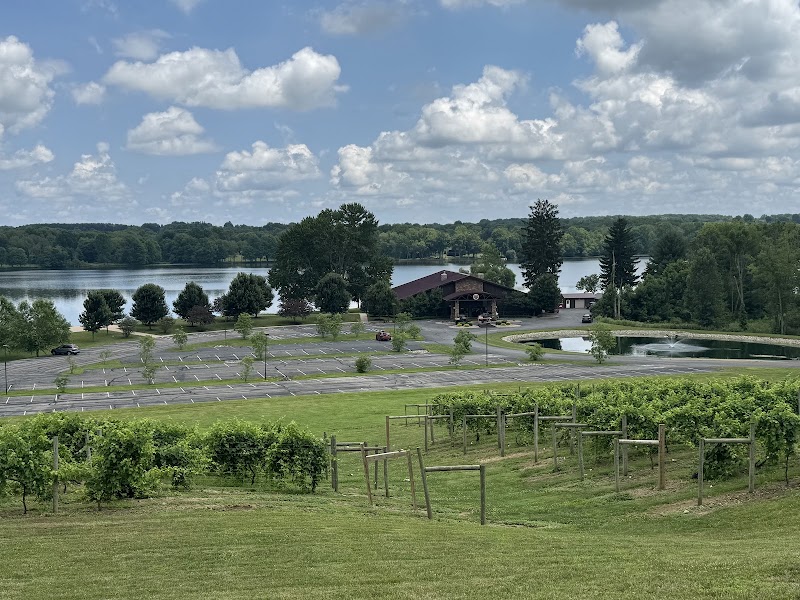 The Vineyards at Pine Lake Tasting Room - Event Venue in Columbiana, Ohio